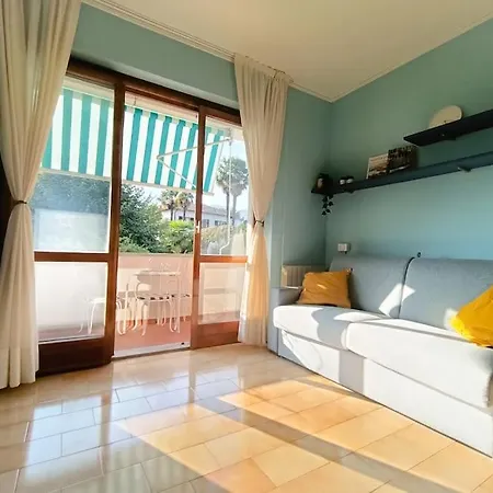 - Panoramic Mini Loft Giove Apartament